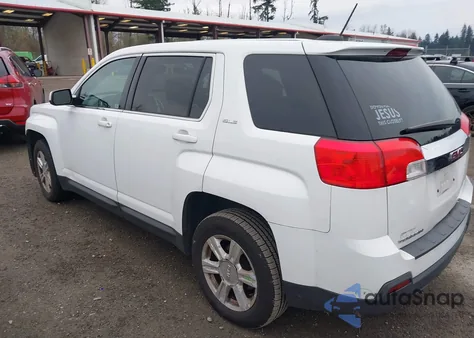 2015 GMC Terrain Sle-1 z USA, uszkodzony, nr VIN 2GKALMEK5F6117347